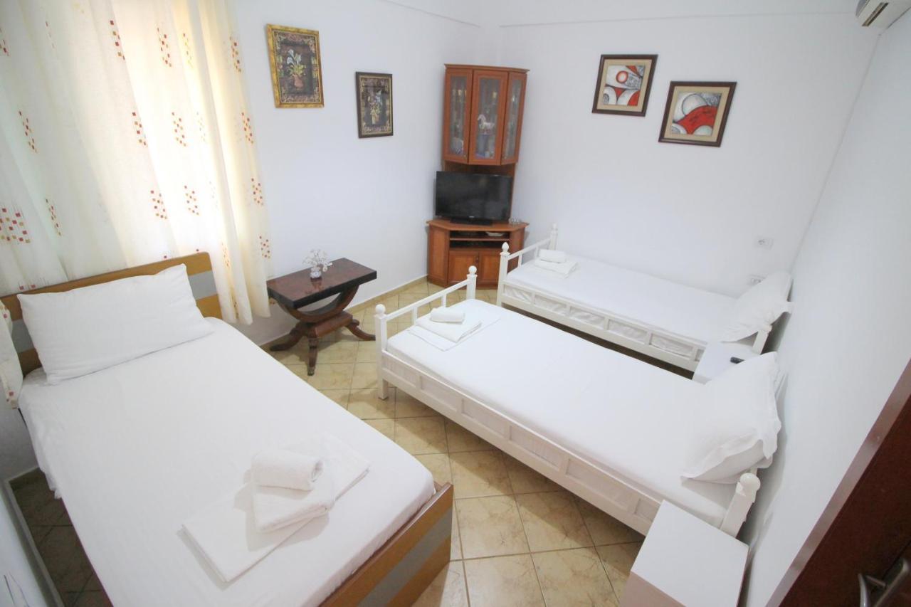 Emerald Inn Ksamil Exterior photo