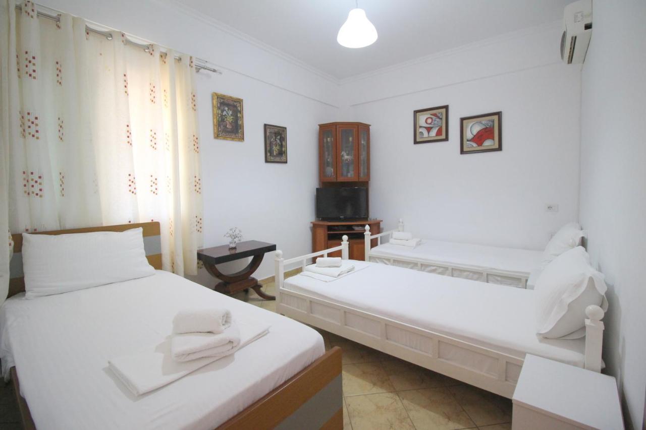 Emerald Inn Ksamil Exterior photo